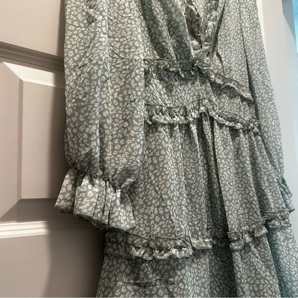 Long Sleeve Dress Deep V Neck Ruffle Layer Swing Mini Dresses Open Back - Picture 4 of 14